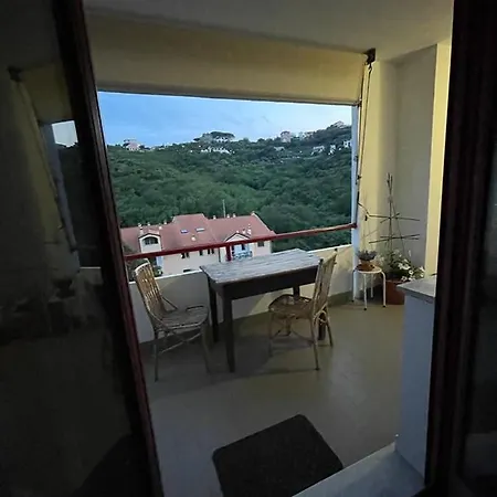 Luminoso Al Mare Celle Ligure